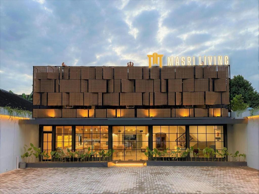 Hotel Masri Living By Daphna International Yogyakarta Esterno foto