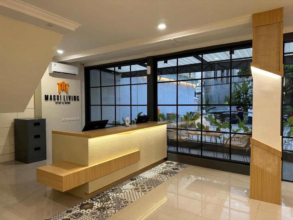 Hotel Masri Living By Daphna International Yogyakarta Esterno foto
