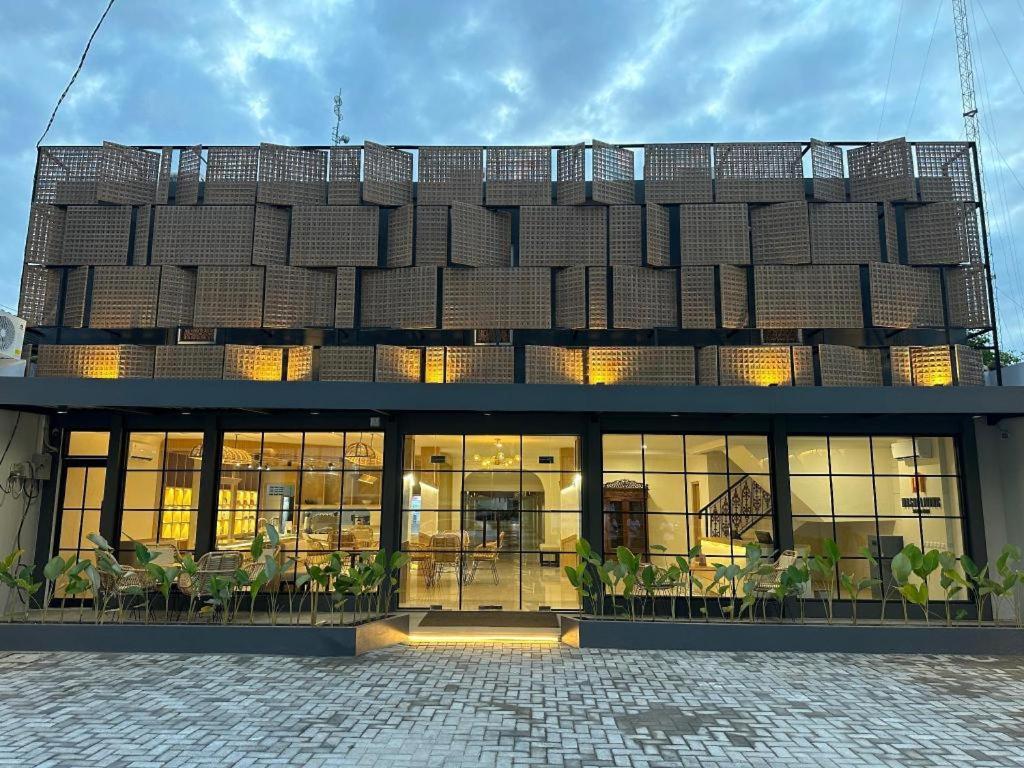 Hotel Masri Living By Daphna International Yogyakarta Esterno foto
