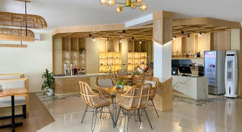 Hotel Masri Living By Daphna International Yogyakarta Esterno foto